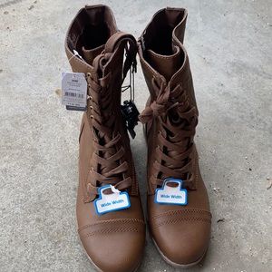 Women’s size 9 boot